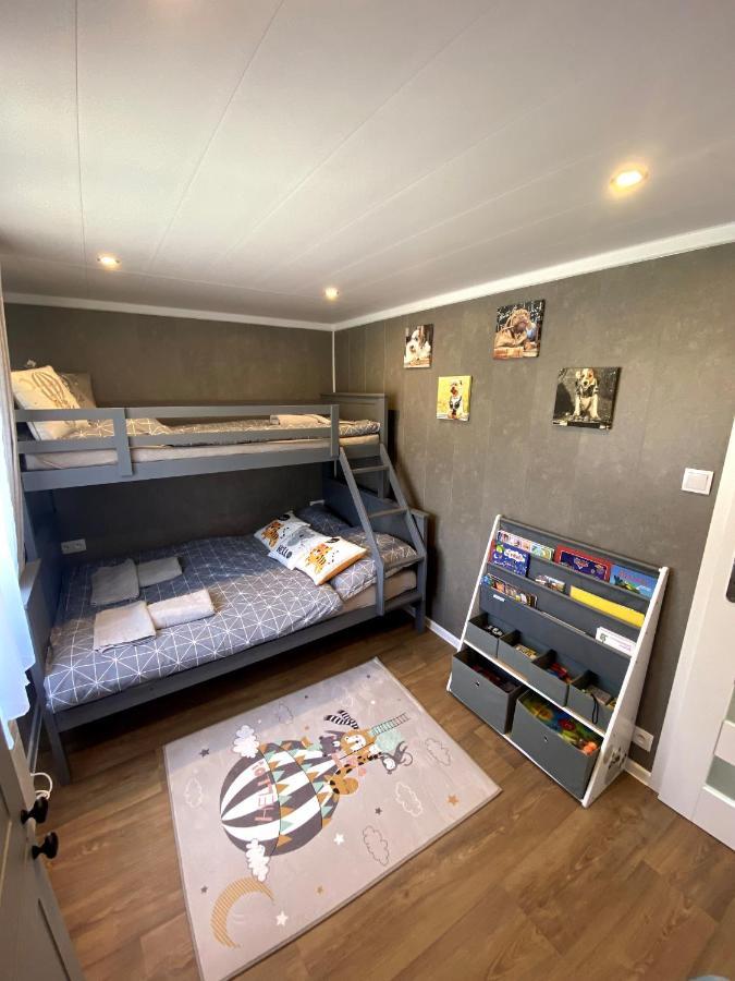 فيلا Tiny House Velké Karlovice المظهر الخارجي الصورة