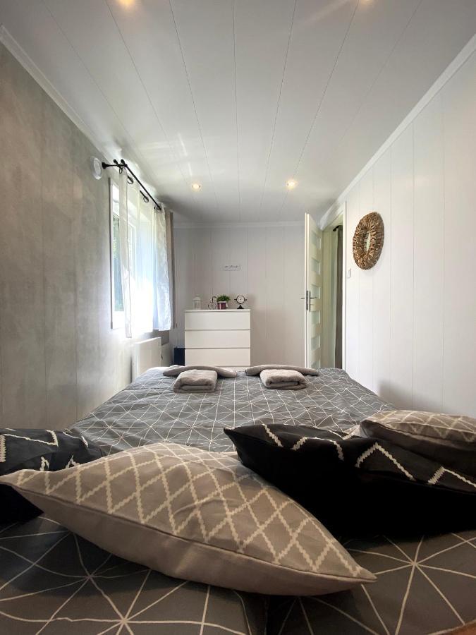 فيلا Tiny House Velké Karlovice المظهر الخارجي الصورة