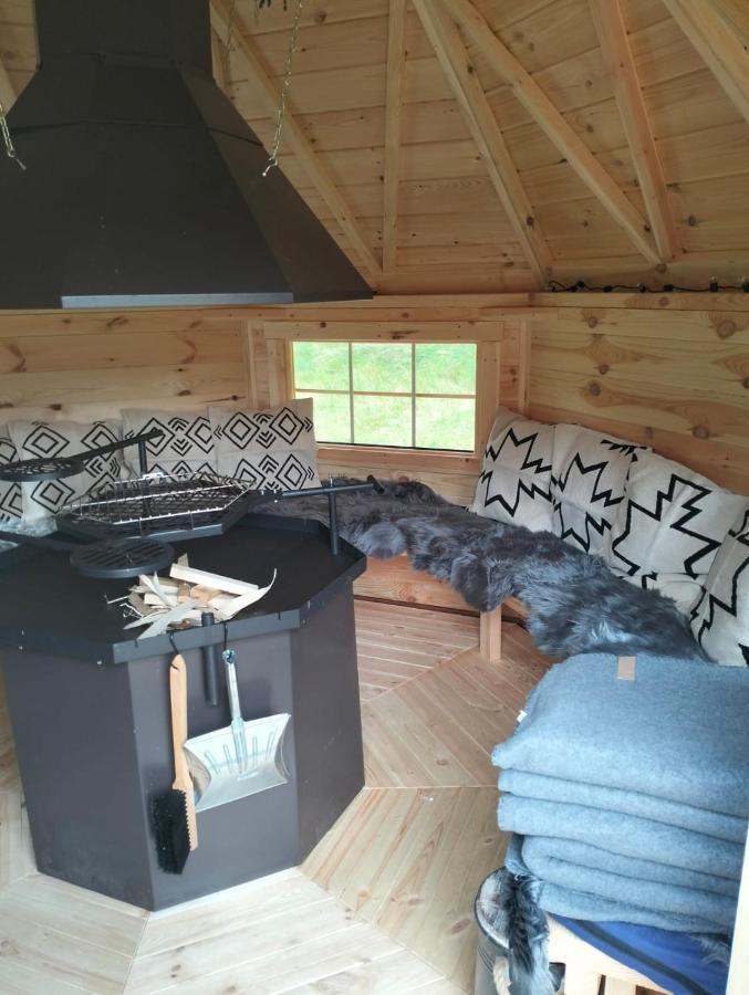 فيلا Tiny House Velké Karlovice المظهر الخارجي الصورة